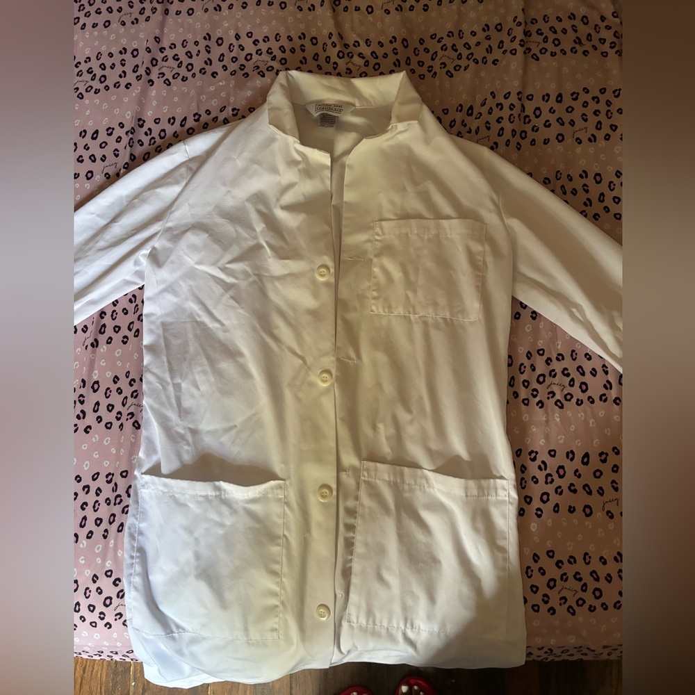 Broward College Lab Coat w/ black goggles